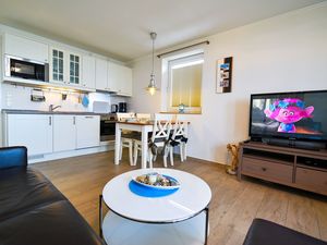 23872653-Ferienwohnung-4-Cuxhaven-300x225-2