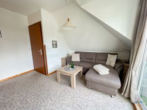 24007151-Ferienwohnung-2-Cuxhaven-300x225-3