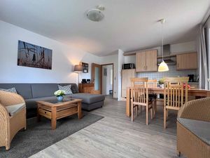 24055826-Ferienwohnung-4-Cuxhaven-300x225-1