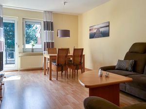 24055851-Ferienwohnung-4-Cuxhaven-300x225-0