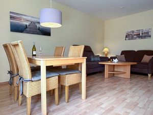 24055851-Ferienwohnung-4-Cuxhaven-300x225-5