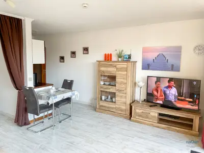 Cuxland-Fewo-Service-Haus Elbe-Wohnung 9-Wohn/Schlfraum