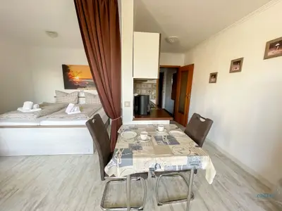Cuxland-Fewo-Service-Haus Elbe-Wohnung 9-Wohn/Schlfraum