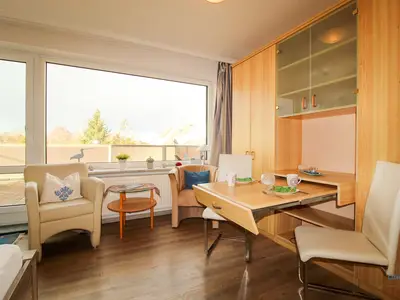 Cuxland-Fewo-Service-Haus Elbe-Wohnung 16-Wohn/Schlafraum