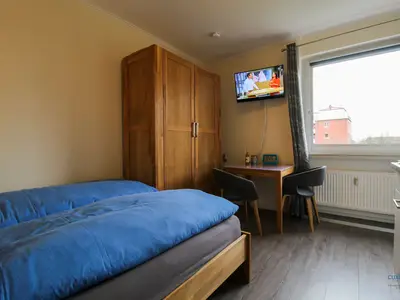 Cuxland-Fewo-Service - Haus Frauenpreis-Wohnung 64 - Wohn-Schlazimmer-Küchenzeile