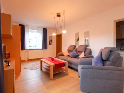 Cuxland-Fewo-Service-Haus Elbe-Wohnung 4-Wohnzimmer