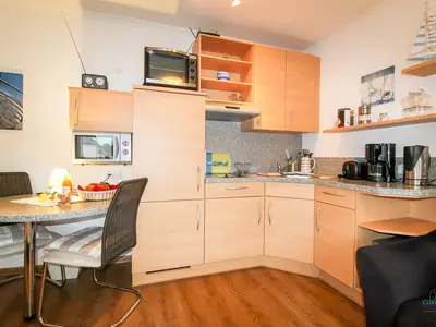 Cuxland-Fewo-Service-Haus Elbe-Wohnung 11-Küchenzeile