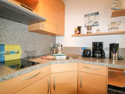 Cuxland-Fewo-Service-Haus Elbe-Wohnung 11-Küchenzeile