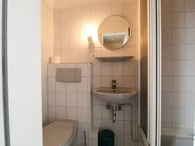 Cuxland-Fewo-Service - Haus Frauenpreis-Wohnung 64 - Badezimmer