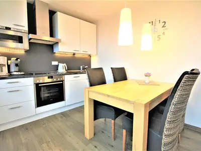 Ferienwohnung für 6 Personen (70 m²) in Duhnen 9/10