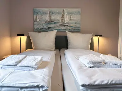 Doppelbett mit Bodyguard-Premium-Matratzen