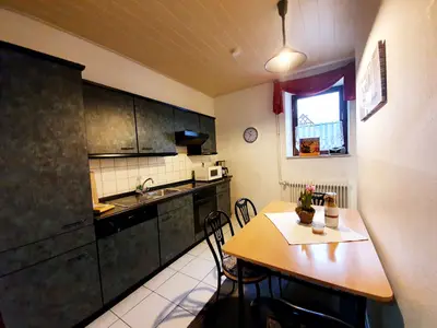 Ferienwohnung für 4 Personen (54 m²) in Daasdorf Am Berge 9/10