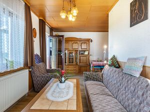 19500631-Ferienwohnung-2-Dachsberg-300x225-1