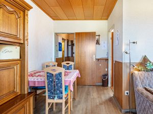 19500631-Ferienwohnung-2-Dachsberg-300x225-5