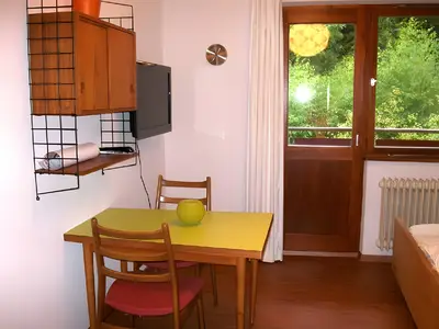 Photo, INSIDE, OUTSIDE