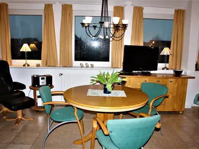 Photo, INSIDE, OUTSIDE