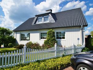 23924075-Ferienwohnung-3-Dahme-300x225-0