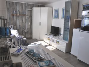 18024735-Ferienwohnung-3-Dahme-300x225-4