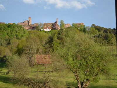 Ihr Ausblick zur Burg Altdahn