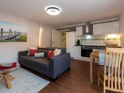 Wohn-Esszimmer mit Küchenzeile