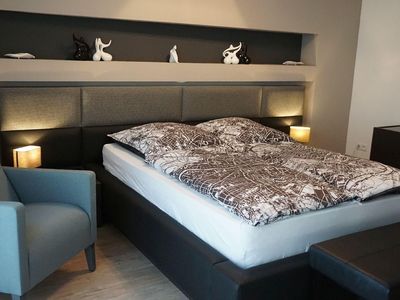 Schlafzimmer 1