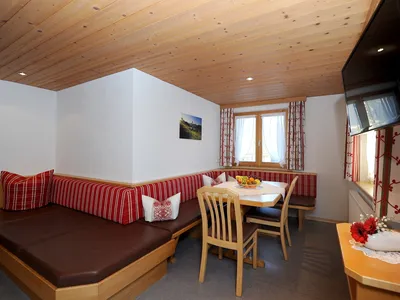 DiningRoom