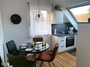 23993954-Ferienwohnung-4-Dangast-300x225-0