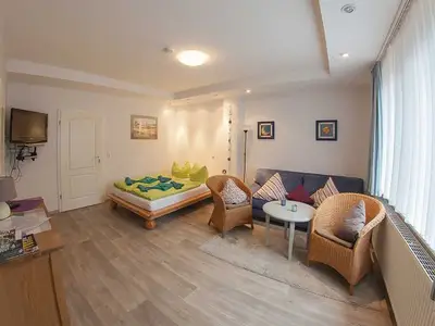 Ferienwohnung für 3 Personen (32 m²) in Dangast 1/10