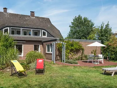 Ferienwohnung für 12 Personen (240 m²) in Dangast 1/10