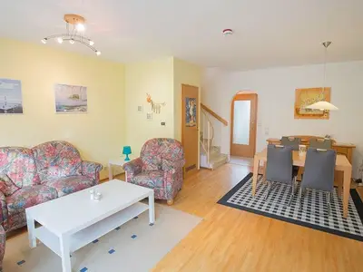 Ferienwohnung für 3 Personen (75 m²) in Dangast 1/10