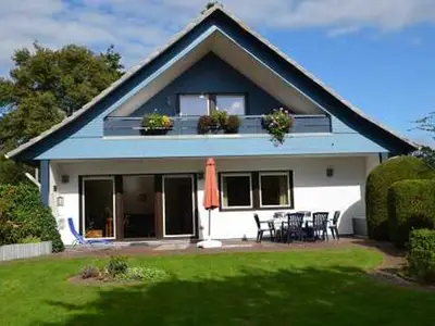 Ferienwohnung für 8 Personen (150 m²) in Dangast 1/10