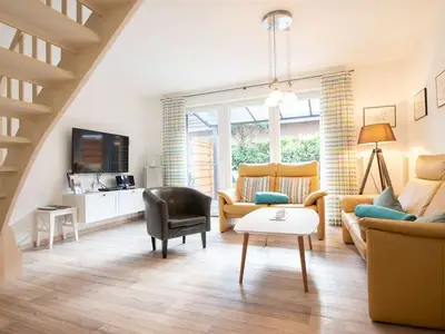 Ferienwohnung für 7 Personen (83 m²) in Dangast 1/10