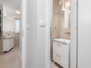 23486198-Ferienwohnung-7-Danzig-300x225-5