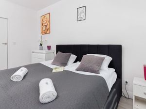 23686470-Ferienwohnung-6-Danzig-300x225-1