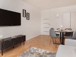 23916856-Ferienwohnung-4-Danzig-300x225-4