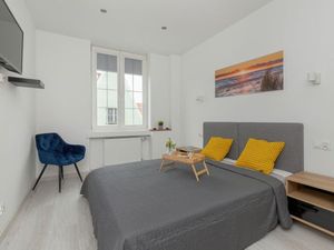 23966500-Ferienwohnung-4-Danzig-300x225-1