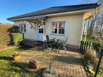 Ferienwohnung für 4 Personen (40 m²) in Dargen 1/10