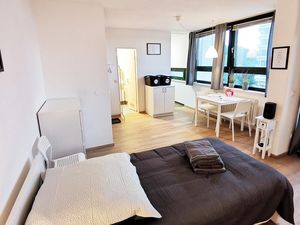 23483584-Ferienwohnung-2-Darmstadt-300x225-3