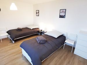 23483584-Ferienwohnung-2-Darmstadt-300x225-5