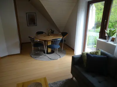 Wohnzimmer mit Essecke