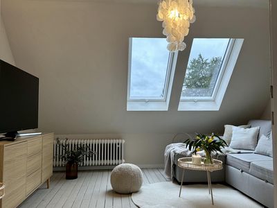 Blick ins gemütliche Wohnzimmer