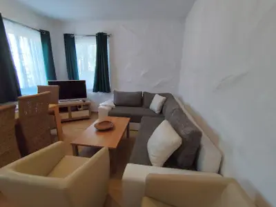 Ferienwohnung für 8 Personen (95 m²) in Schalkenmehren 8/10