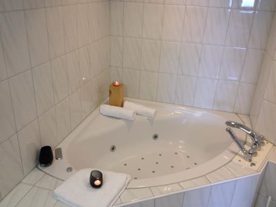 5_Bad1 Wannenbad en suite