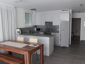 23427266-Ferienwohnung-4-Davos Dorf-300x225-1