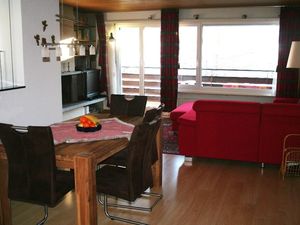 23427291-Ferienwohnung-5-Davos Dorf-300x225-1