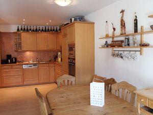 23427317-Ferienwohnung-4-Davos Dorf-300x225-3