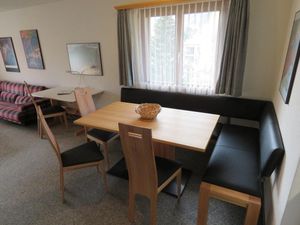 23427436-Ferienwohnung-4-Davos Dorf-300x225-3