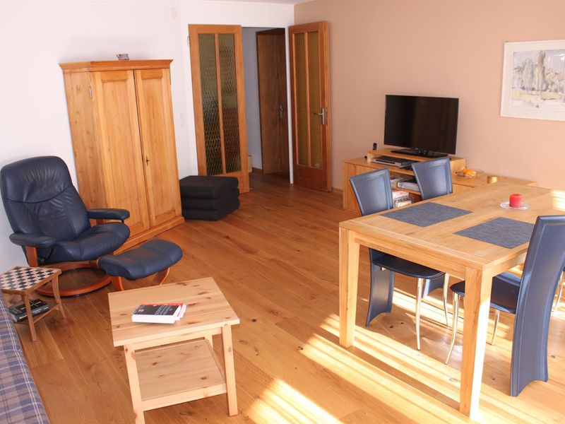 23475687-Ferienwohnung-4-Davos Dorf-800x600-1