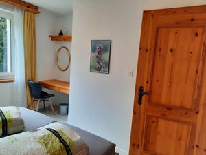 23427753-Ferienwohnung-4-Davos Dorf-300x225-5