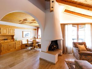 24053762-Ferienwohnung-7-Davos Dorf-300x225-5